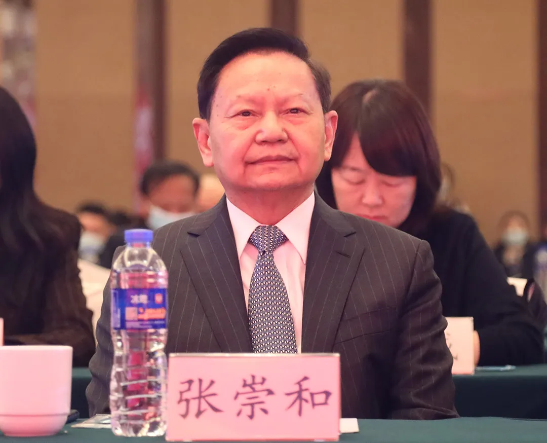 中国家具产业集群大会暨中国家具协会第七届二次理事会在成都盛大召开(图2)