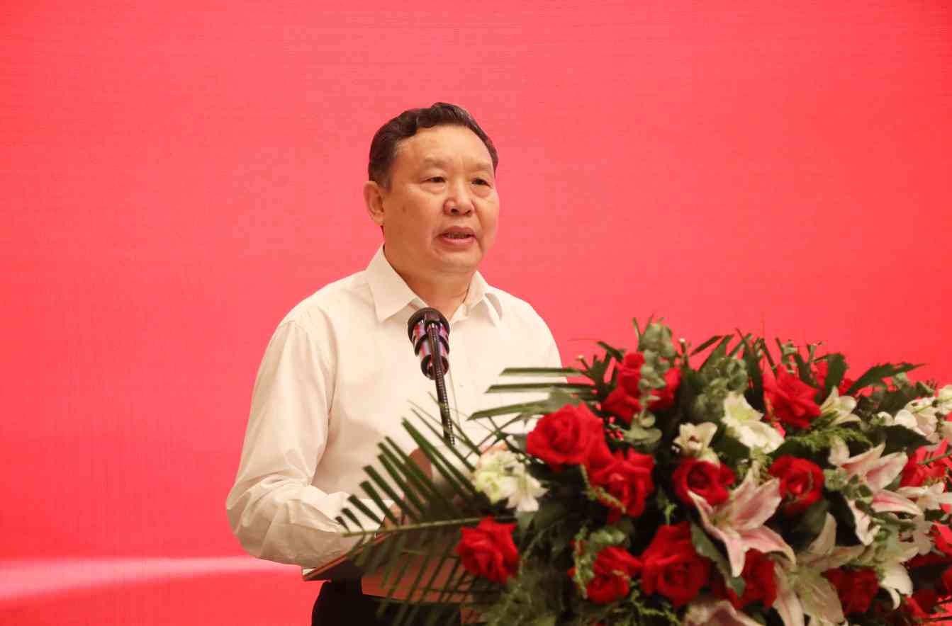 中国家具协会理事长徐祥楠在2021中国家具协会副理事长会议上的讲话 - ��ý���鱨��վ