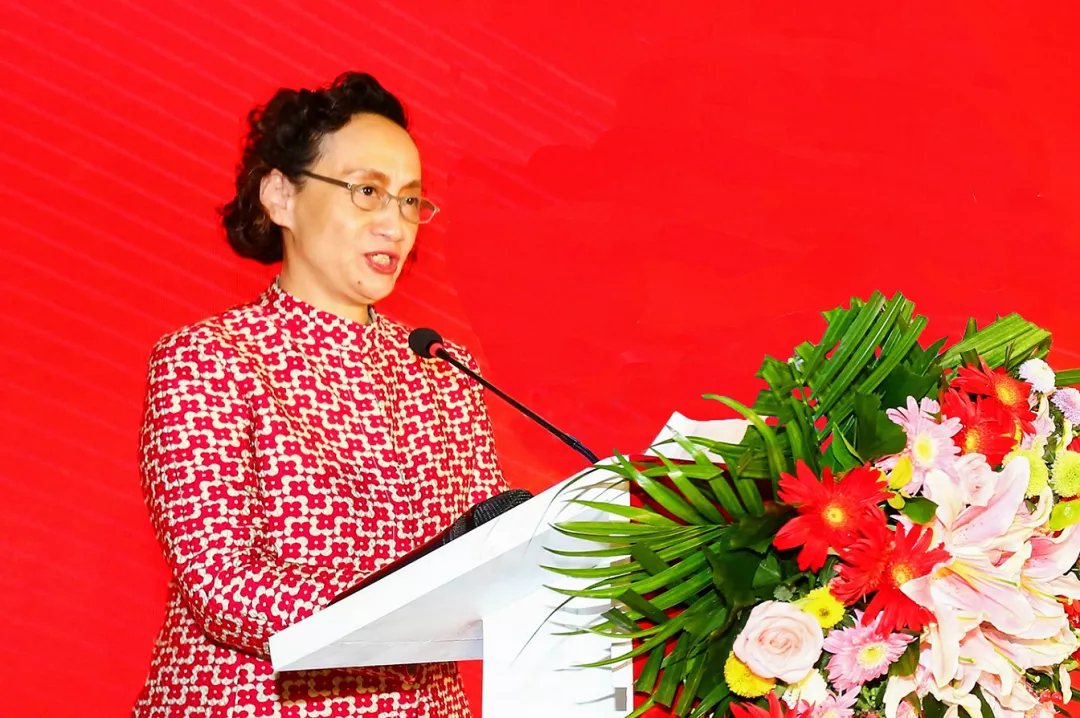 中国家具协会销售商委员会成立大会顺利召开(图3)