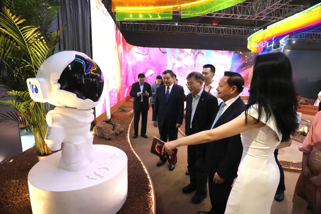 “呼吸一瞬，俯仰万年” 2030+国际未来办公方式展盛大启幕！(图8)