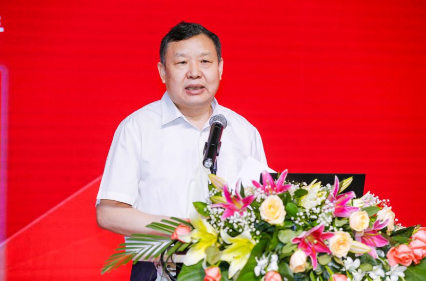 中国家具协会办公家具专业委员会第四届委员大会顺利召开(图2)