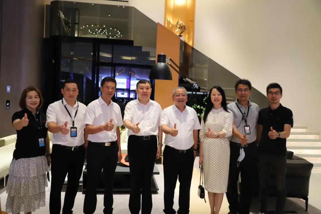 中国家具协会一行参观第43/44届国际名家具（东莞）展览会 - Room芯家居