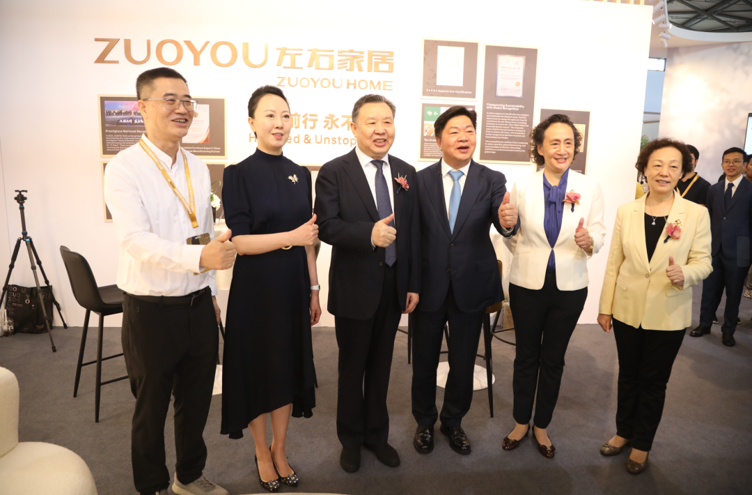 中国家具十大品牌闪耀第三十届中国国际家具展览会(图12) 中国家具十大品牌闪耀第三十届中国国际家具展览会(图12)