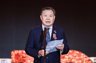 第三十届中国国际家具展览会、2025摩登上海设计周暨摩登上海时尚家居展盛大启幕(图2) 第三十届中国国际家具展览会、2025摩登上海设计周暨摩登上海时尚家居展盛大启幕(图2)