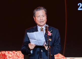 第三十届中国国际家具展览会、2025摩登上海设计周暨摩登上海时尚家居展盛大启幕(图3) 第三十届中国国际家具展览会、2025摩登上海设计周暨摩登上海时尚家居展盛大启幕(图3)