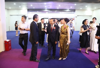 第三十届中国国际家具展览会、2025摩登上海设计周暨摩登上海时尚家居展盛大启幕(图11) 第三十届中国国际家具展览会、2025摩登上海设计周暨摩登上海时尚家居展盛大启幕(图11)