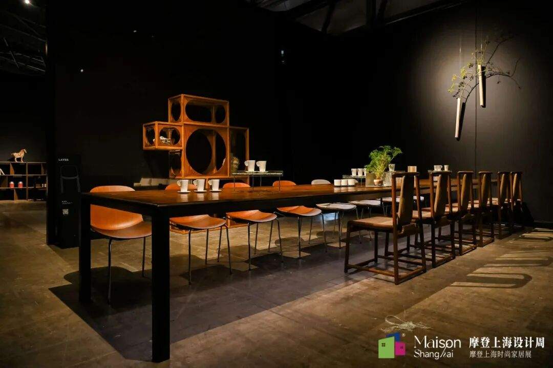 第三十届中国国际家具展览会、2025摩登上海设计周暨摩登上海时尚家居展盛大启幕(图16) 第三十届中国国际家具展览会、2025摩登上海设计周暨摩登上海时尚家居展盛大启幕(图16)