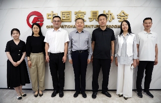 徐祥楠理事长会见十堰市人大财经委主任、市驻京津冀专班组长黄建太一行(图1)