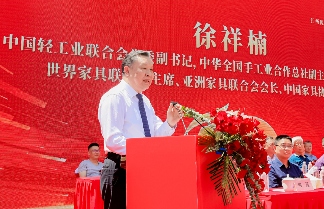 徐祥楠理事长一行考察江西樟树金属家具产业(图2)