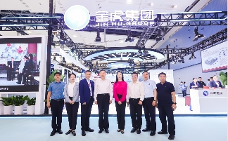 徐祥楠理事长参观第55届中国家博会（广州）办公商用及设备配料展(图11)