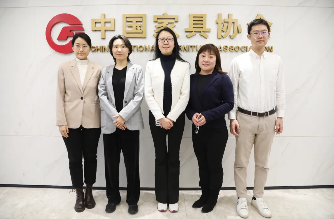 屠祺副理事长兼秘书长会见FSC（森林管理委员会）中国市场发展总监吴德君一行(图1)