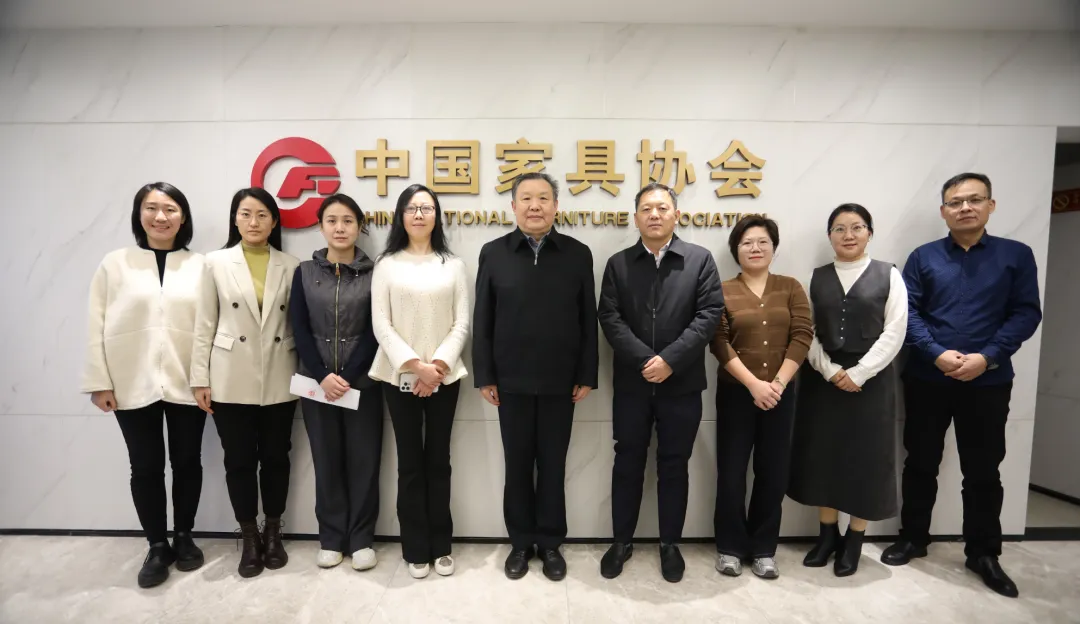 徐祥楠理事长会见兰考县政协主席刘广亮一行(图1)