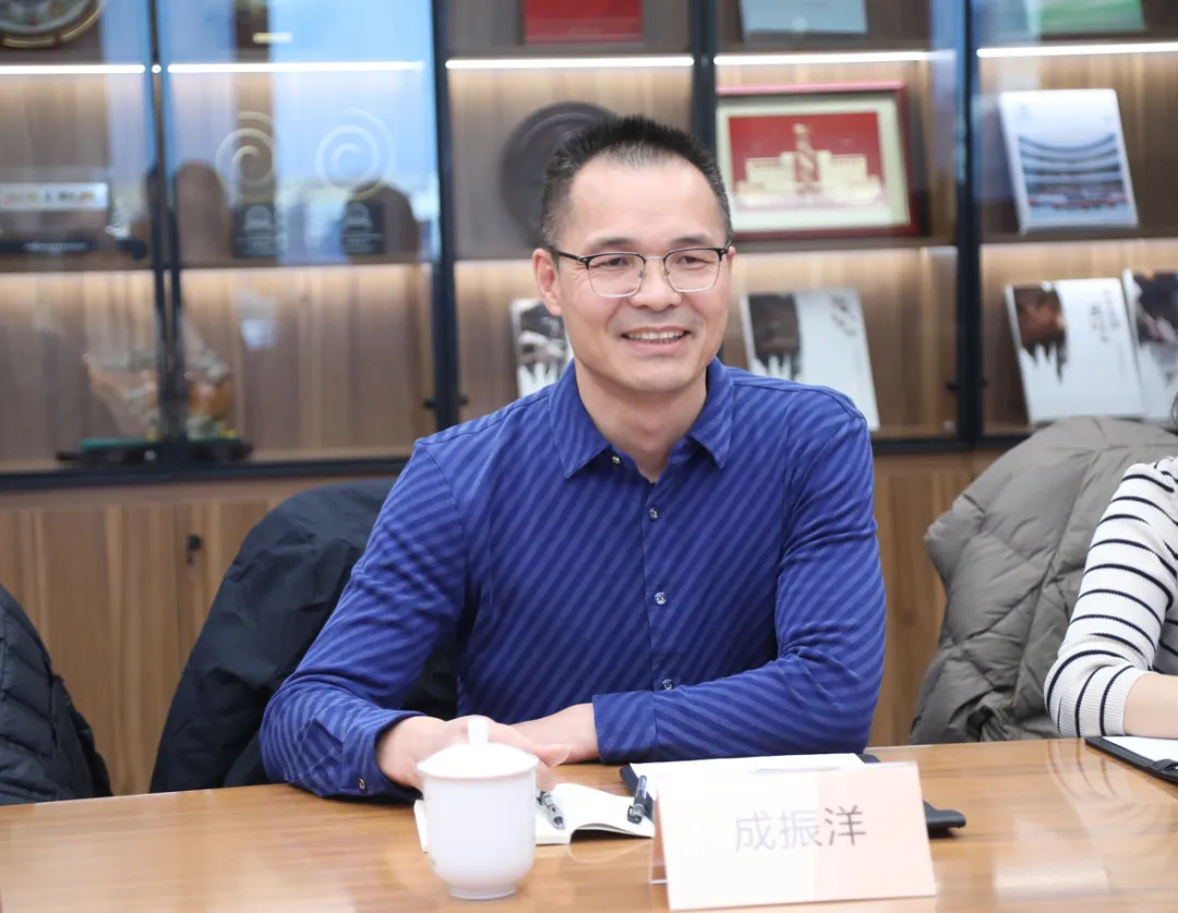 徐祥楠理事长会见广州市轻工技师学院党委书记成振洋一行(图4)