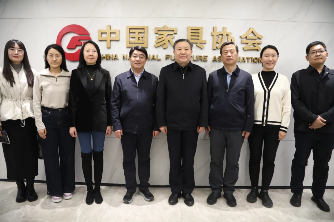 徐祥楠理事长会见天津市宝坻区方家庄镇党委书记唐玉顺一行(图1)