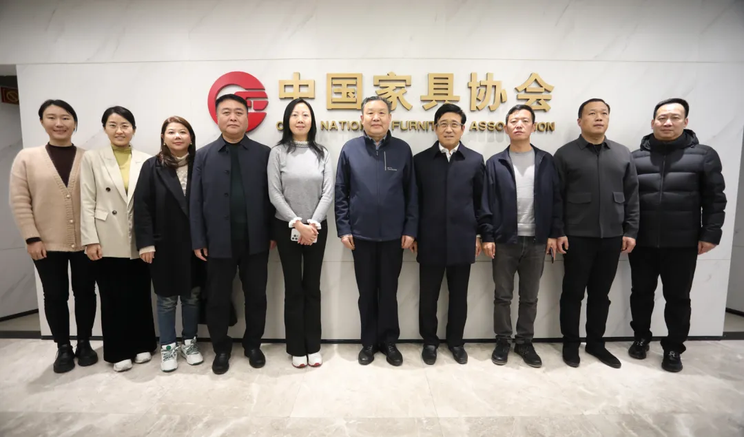 徐祥楠理事长会见霸州市委书记刘岳一行(图1)