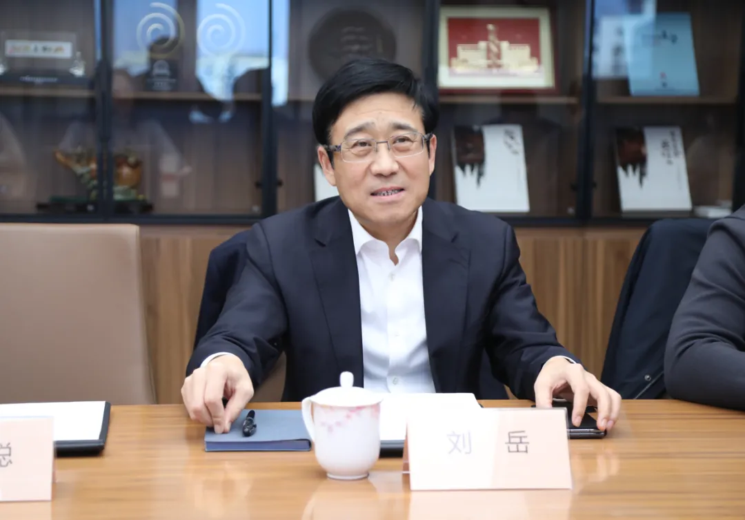 徐祥楠理事长会见霸州市委书记刘岳一行(图4)