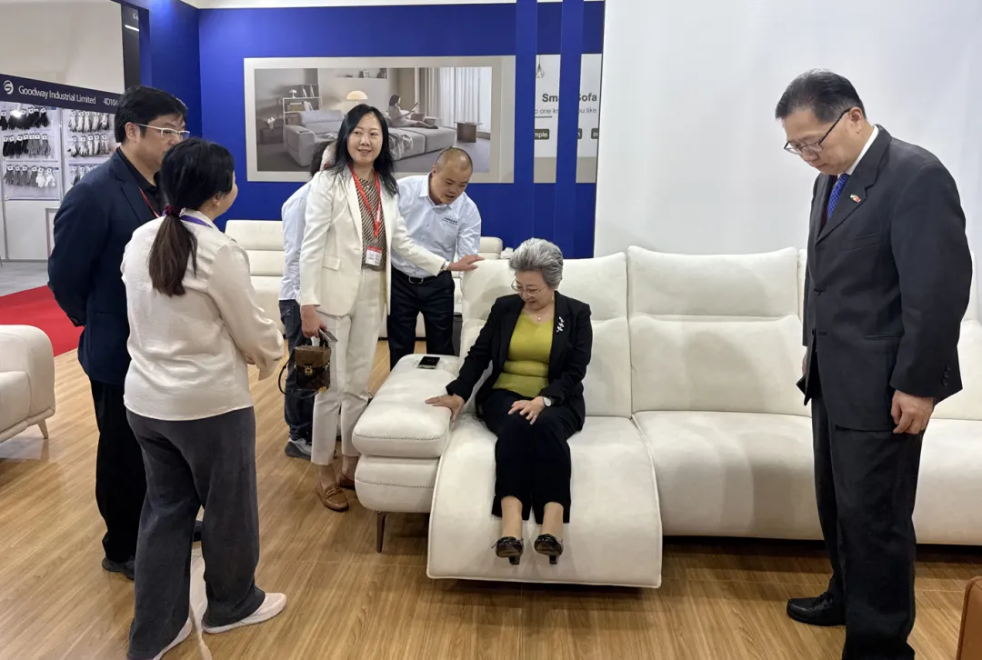 屠祺副理事长兼秘书长率团考察阿联酋家具产业(图3)