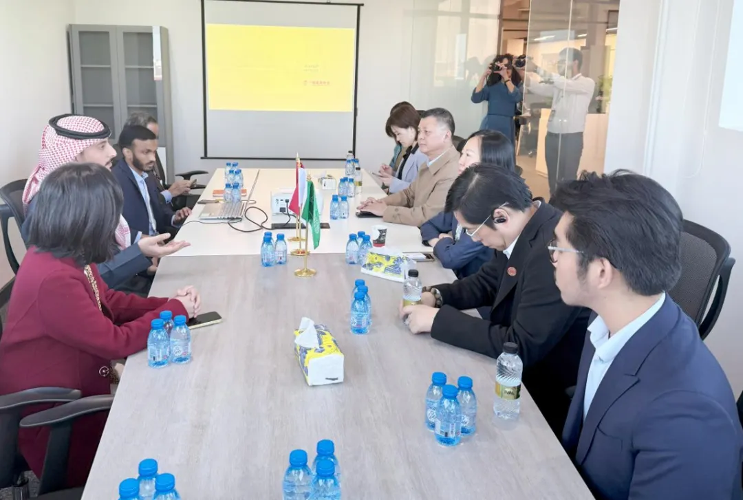 屠祺副理事长兼秘书长率团考察沙特家具产业(图26)