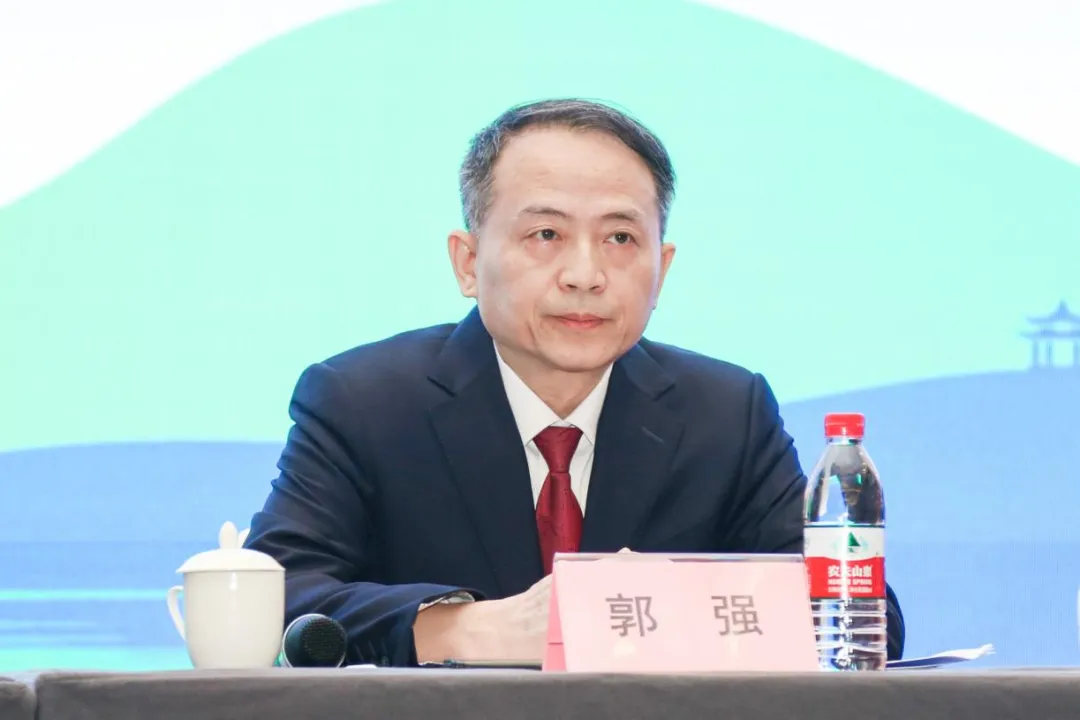 全国家具行业标准化工作会暨全国家具标准化技术委员会第四届一次全体委员会议顺利召开(图3)