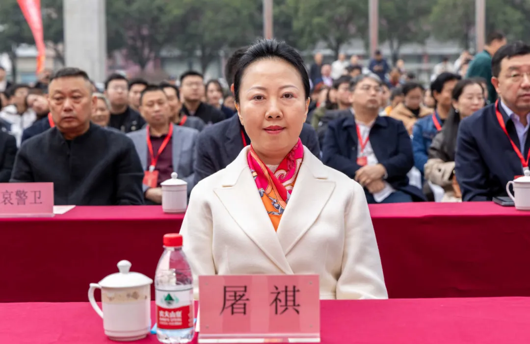 第四届中国红木家具展览会、第十七届中国（东阳）木雕竹编工艺美术博览会盛大开幕(图4)