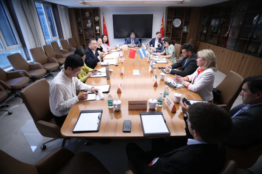 徐祥楠理事长会见阿根廷驻华大使馆木业代表团(图3)