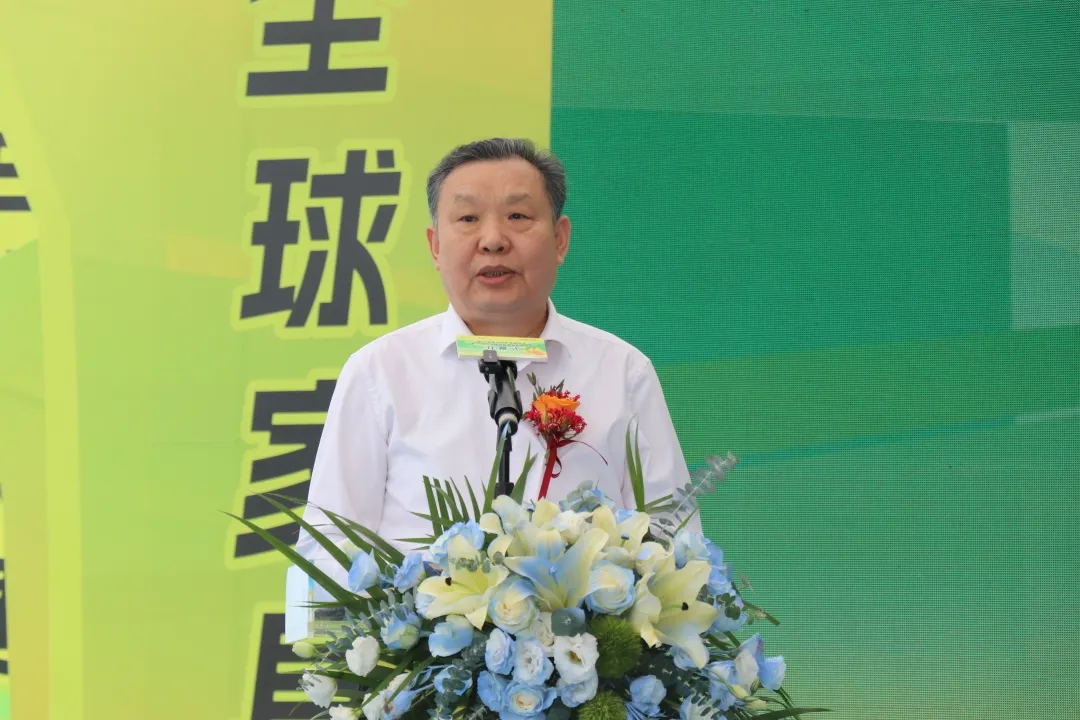 第46届国际龙家具展览会和第36届亚洲国际家具材料博览会开幕(图2)