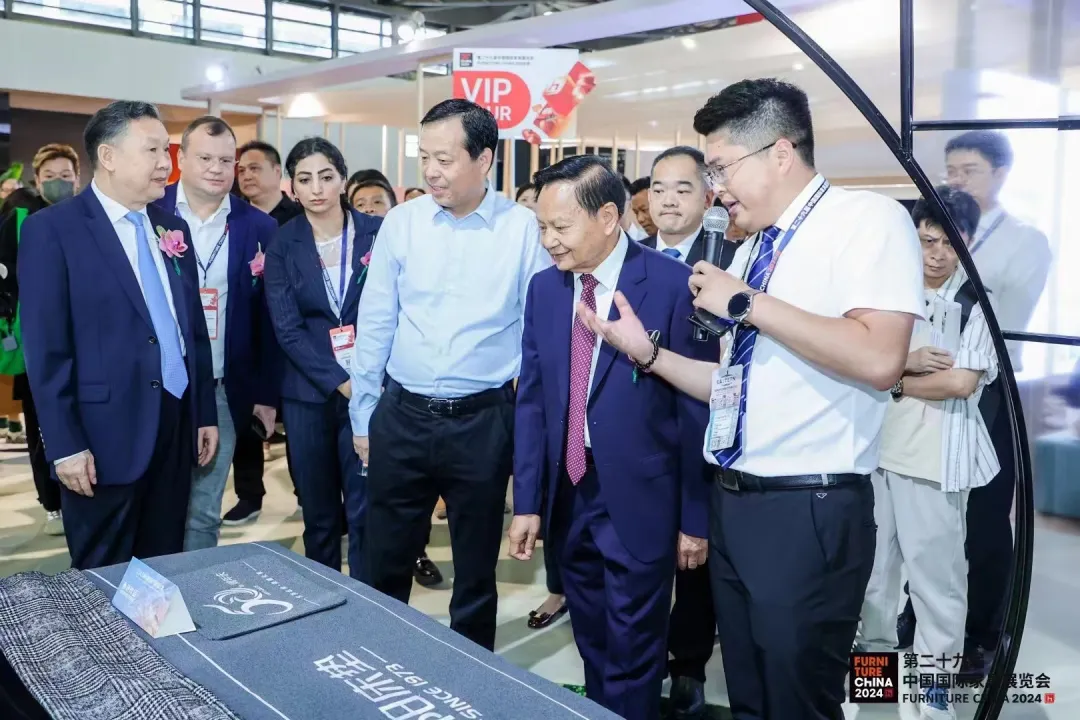 第二十九届中国国际家具展览会和2024摩登上海时尚家居展盛大开幕(图19)