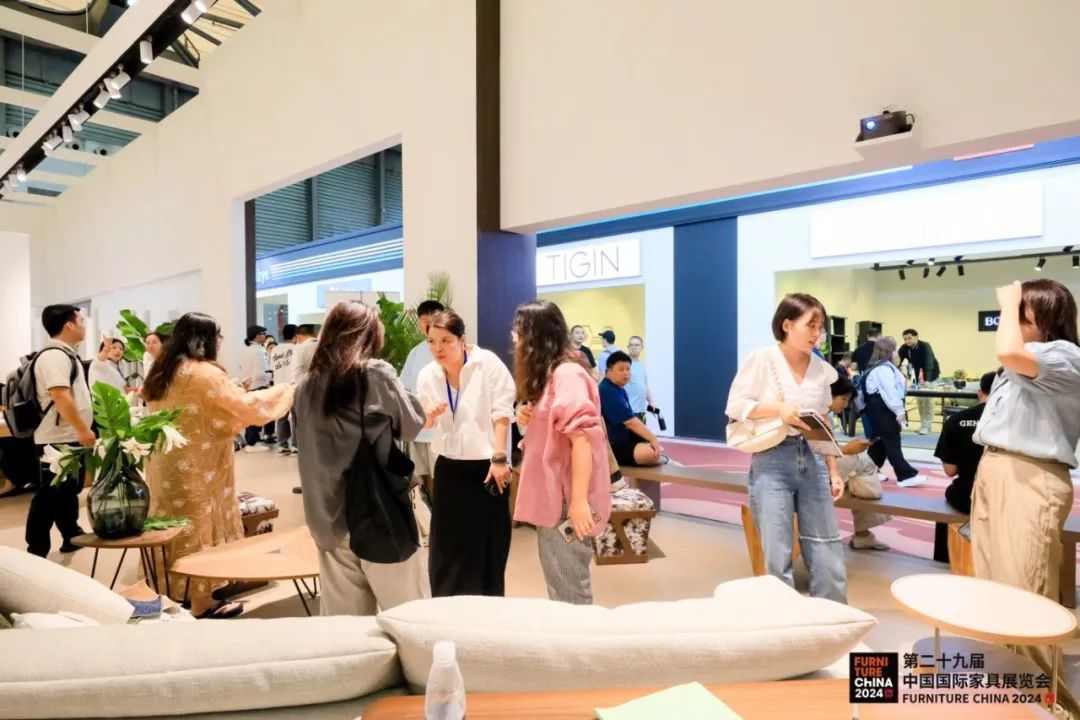 第二十九届中国国际家具展览会和2024摩登上海时尚家居展盛大开幕(图21)