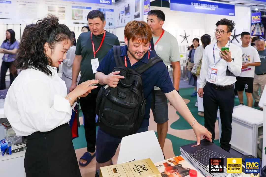 第二十九届中国国际家具展览会和2024摩登上海时尚家居展盛大开幕(图23)