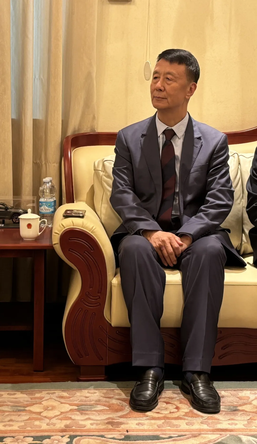 世界家具联合会主席、中国家具协会理事长徐祥楠一行拜访中华人民共和国驻米兰总领事馆(图6)