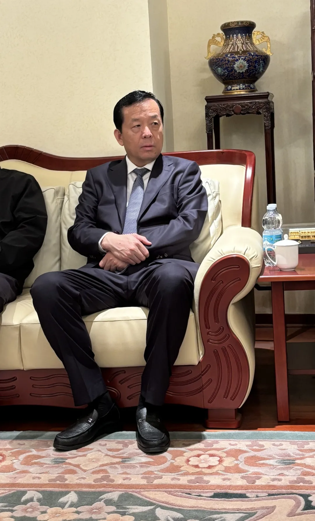 世界家具联合会主席、中国家具协会理事长徐祥楠一行拜访中华人民共和国驻米兰总领事馆(图8)