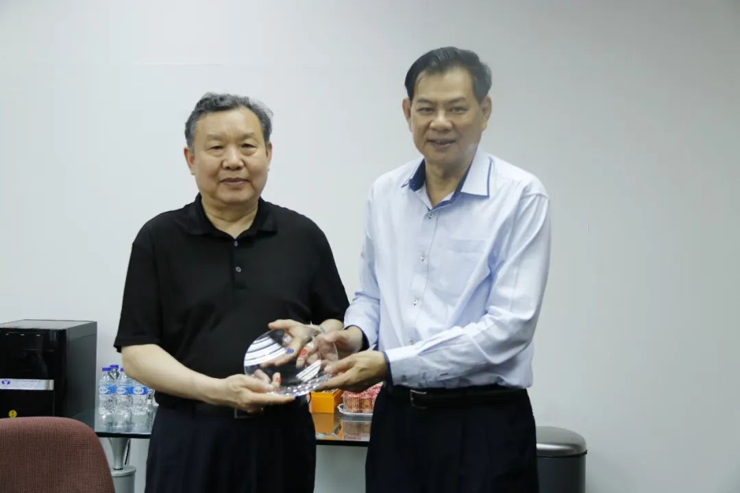 世界家具联合会主席、亚洲家具联合会会长、中国家具协会理事长徐祥楠一行考察亚洲家具产业(图6)