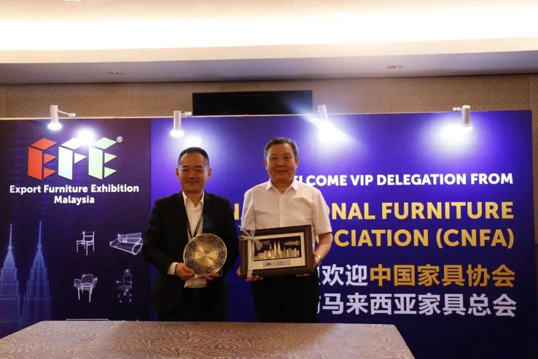 世界家具联合会主席、亚洲家具联合会会长、中国家具协会理事长徐祥楠一行考察亚洲家具产业(图8)