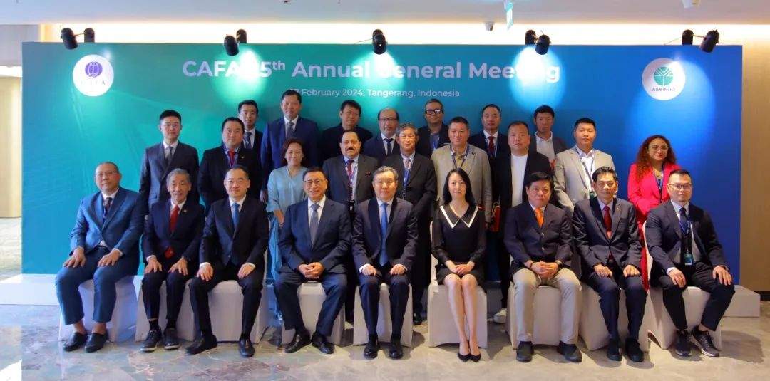 徐祥楠理事长全票当选亚洲家具联合会会长(图1)