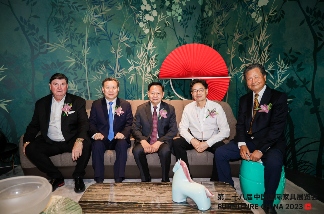 第二十八届中国国际家具展览会和2023摩登上海时尚家居展盛大开幕(图14)