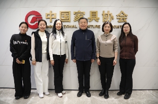 徐祥楠理事长会见中国对外贸易广州展览有限公司副总经理邓晶晶一行(图1)