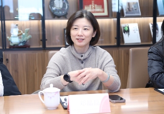 徐祥楠理事长会见中国对外贸易广州展览有限公司副总经理邓晶晶一行(图3)