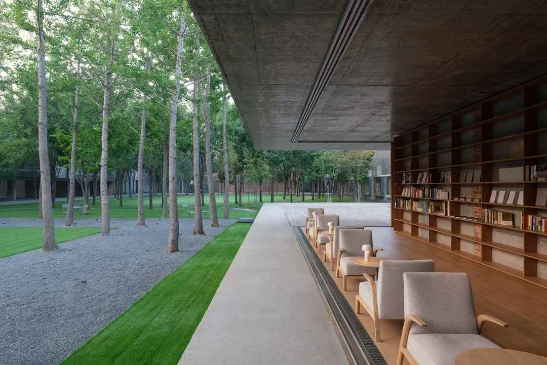 徐祥楠理事长一行调研锐驰（北京）研发园区(图6)